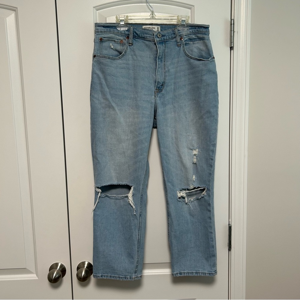 Abercrombie & Fitch Curve Love Light Wash Ultra High Rise Ankle Straight Jeans